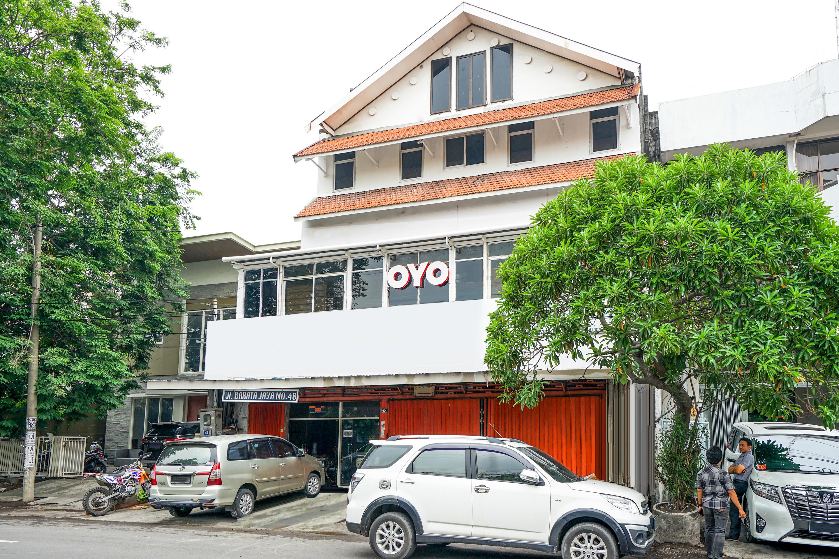 Oyo 164 Ang'S Residence Krukah Exterior foto